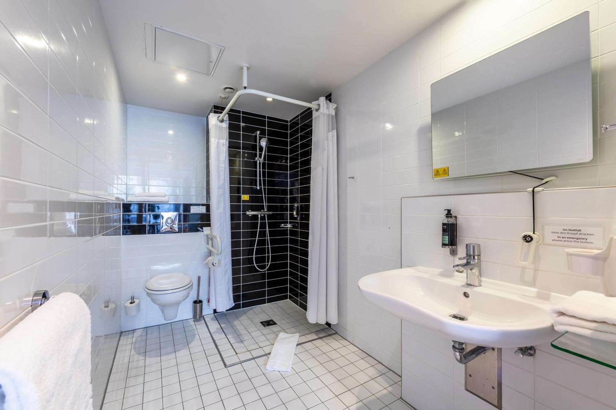 Premier Inn Hamburg City Millerntor 외부 사진