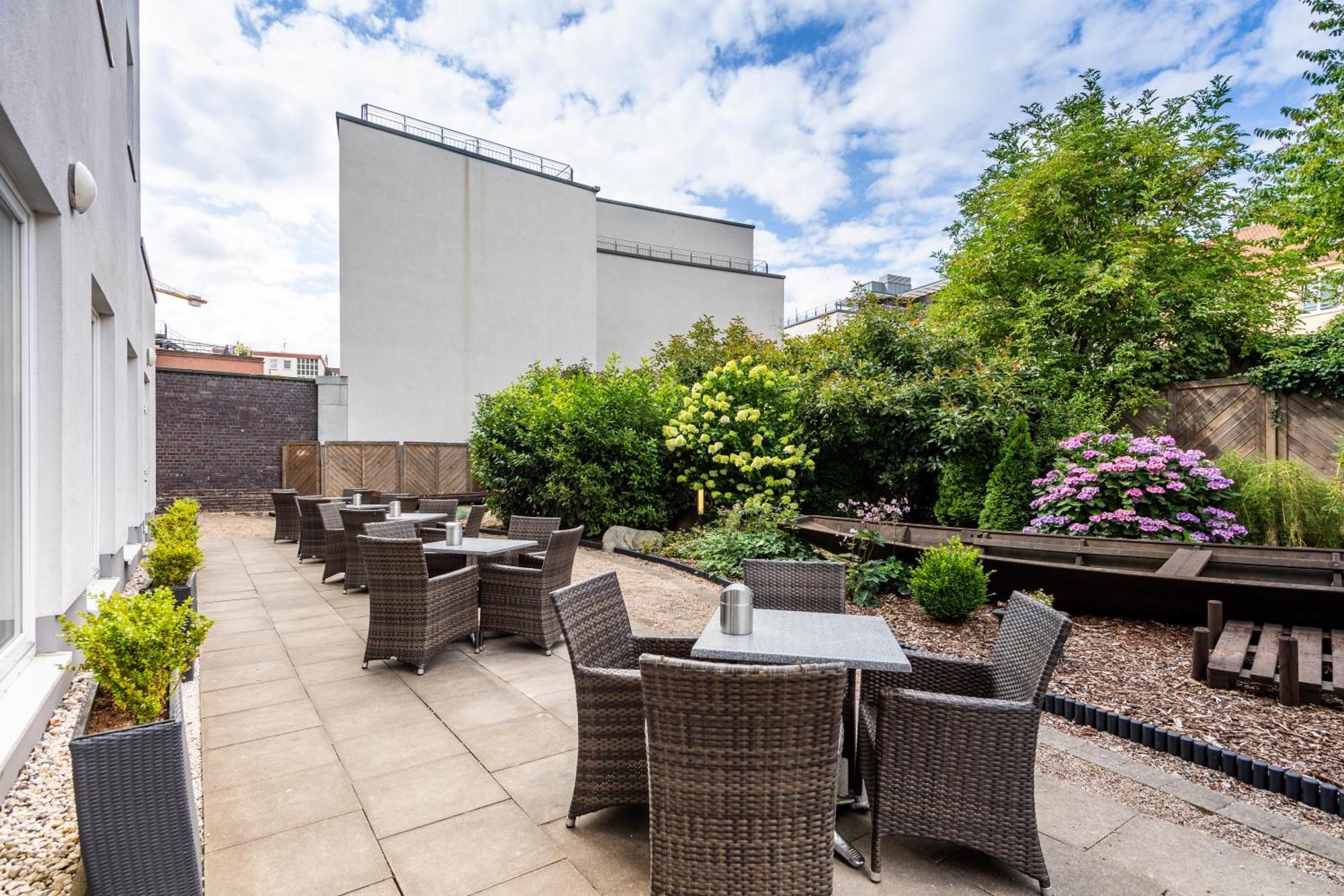Premier Inn Hamburg City Millerntor 외부 사진